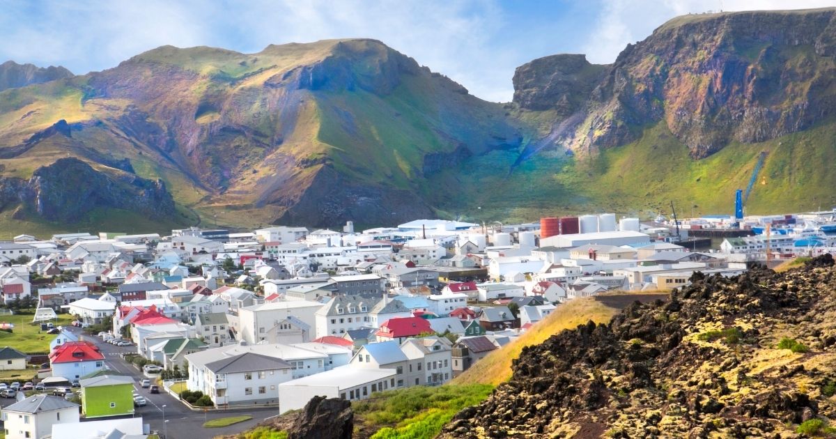 How To Move To Iceland From The Us